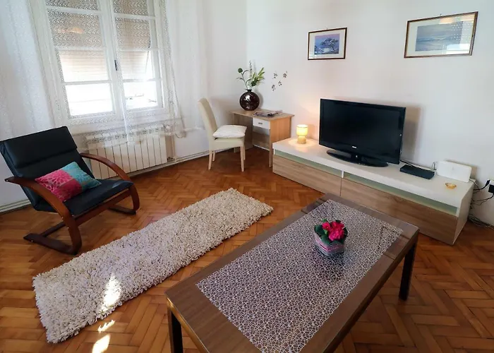 Arena Festival * Πούλα